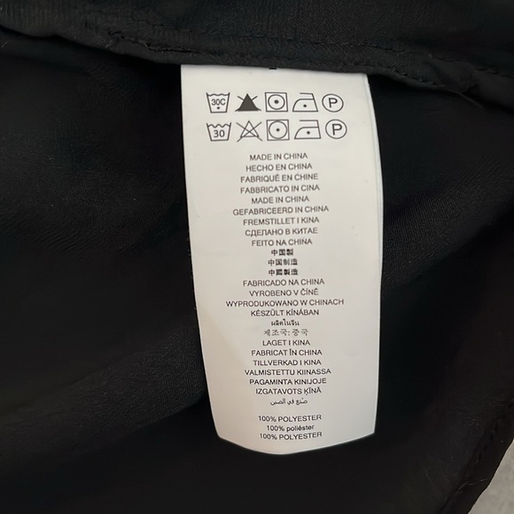 MICHAEL KORS NWOT Dressy Ruffle Long Blouse Top, Size M - Picture 9 of 10